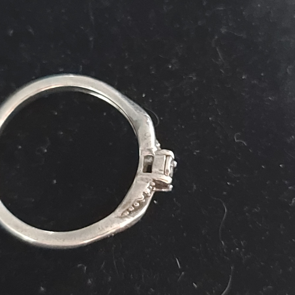Diamond Ring - Picture 4 of 11